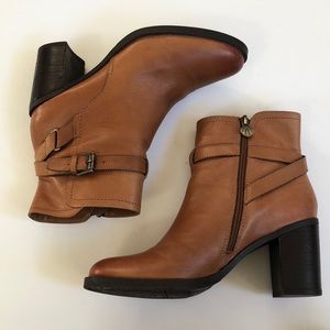 Etienne Aigner Boots